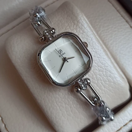 ساعت مچی زنانه فلورا بند مدل تیفانی صفحه سفید