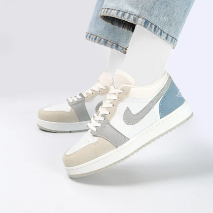 کفش و کتانی زنانه مدل NIKE AIR JORDAN 1 رنگ سفید طوسی کد M5833