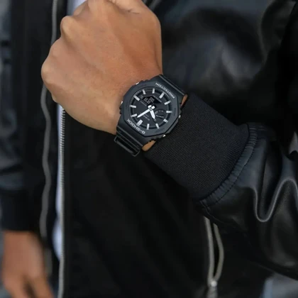 ساعت مچی مردانه عقربه ای دیجیتال جی شاک کاسیو Casio مدل GA-2100-1AER ضد آب