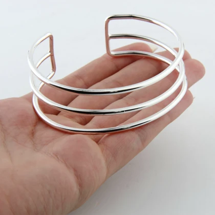 دستبند زنانه مدل بنگل سه لاین