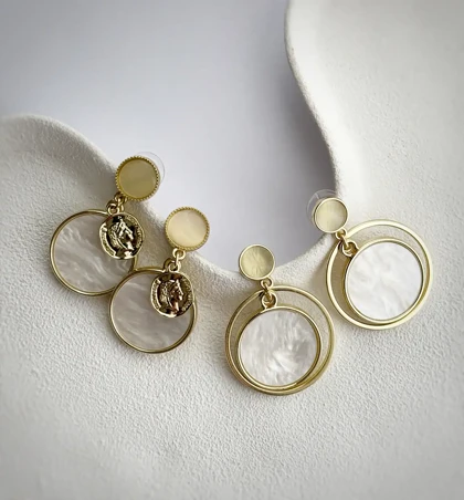 گوشواره صدف حلقه‌ای