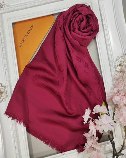شال Lv نخ ابریشم مارک