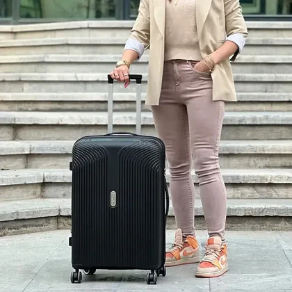 چمدان سایز متوسط وارداتی بنتون مدل BENETTON - BNT132 MEDIUM