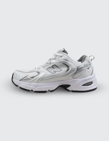 کفش دویدن زنانه نیو بالانس 530 W