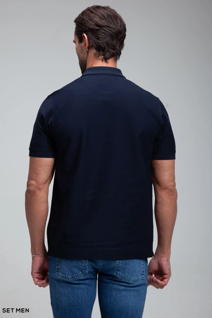 تیشرت یقه دارجناغی