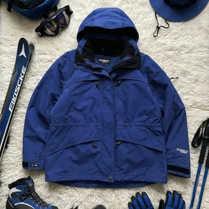 SIZE M-L کاپشن اسکی گورتکس حرفه ای استوک اورجینال برند معتبر EVEREST سوئد