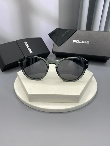 خرید عینک آفتابی Police مدل 8733 محافظت UV400، عدسی پلاریزه و طراحی سبک روزمره