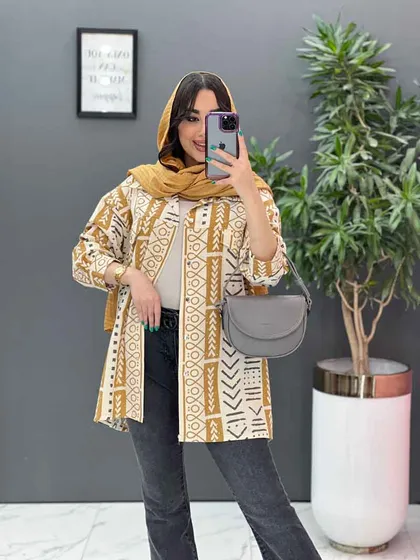 مانتو طرحدار سنتی دکمه فلزی