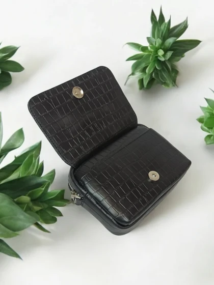 کیف دوشی زنانه چرم طبیعی مدل ناهید