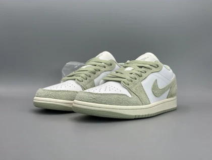 کتانی نایکی جردن1لو سی فوم/Nike Air Jordan1 low