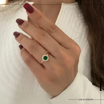 انگشتر نگین زمردی گرد