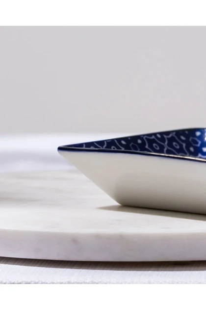 بشقاب سرو Madame Coco مدل Reve Bleu Mais از جنس Bone China - آبی/سفید
