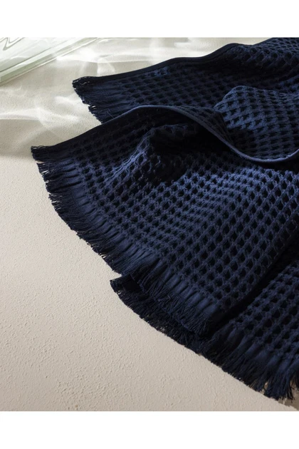 حوله حمام Madame Coco مدل Marlie