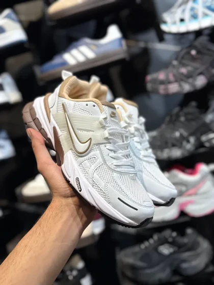 کتانی V2K مردانه سفید قهوه ای