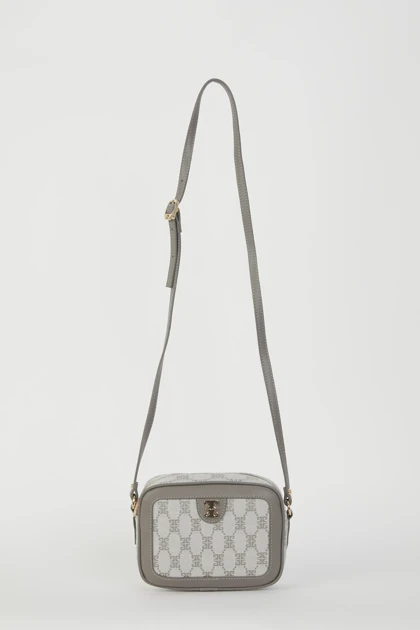 کیف دوشی زنانه اورجینال pierre-cardin pierre-cardin