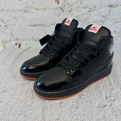 نایک ایر جردن 1 ساق‌دار مشکی زیره قرمز (Nike Air Jordan 1 Red Black) کد 2341