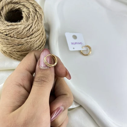گوشواره زنانه مدل آمیتیس ژوپینگ طرح پیچی