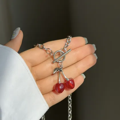 گردنبند گیلاس