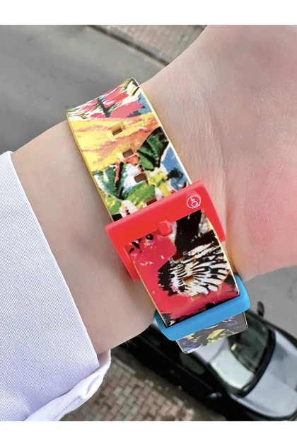 ساعت qandq qandq