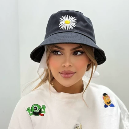 کلاه باکت کتان گلدوزی بابونه
