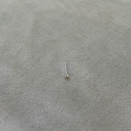 پیرسینگ بینی نقره تک نگین مینیاتوری 2mm