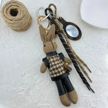 آویز کیف فانتزی طرح خرگوش همراه با آینه کوچک