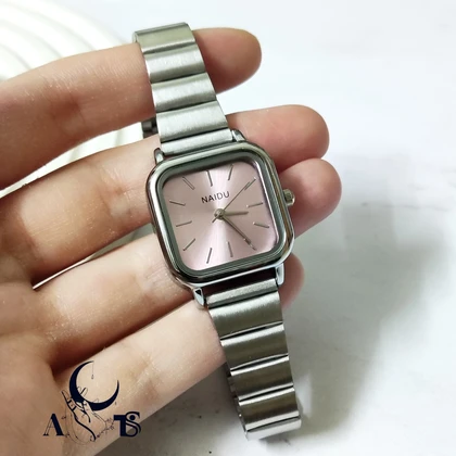 ساعت نایدو 1758
