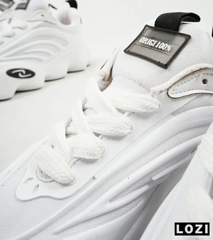 کفش کتانی مردانه سفید ADIDAS yeezy 700 v2