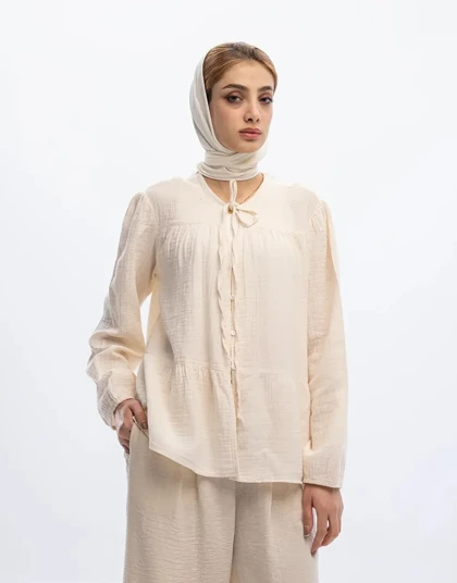 جلو دکمه پارچه چروک