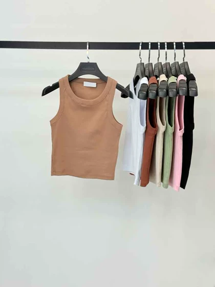 تاپ یقه گرد
