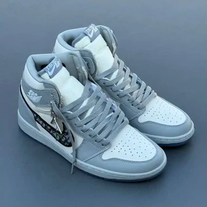 کفش نایک ایر جردن وان ساق‌دار دیور گری Nike Air Jordan 1 High Dior Grey
