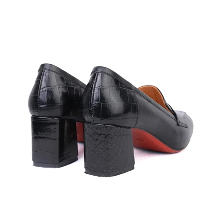 کفش چرم پاشنه‌دار زنانه 543