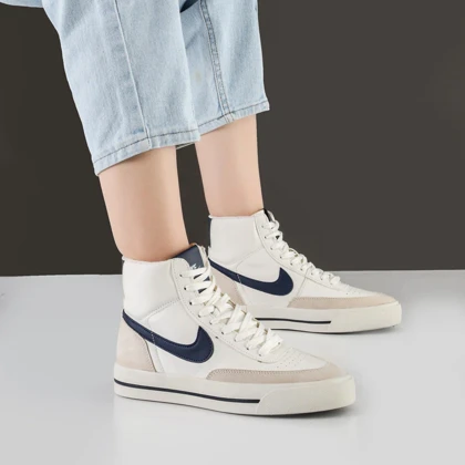 کفش و کتانی زنانه مدل نایک نیم ساق رنگ سفید سرمه ای مدل نایک NIKE کد M571