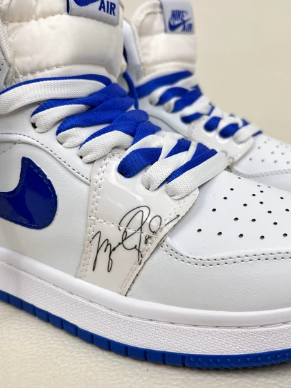 کتانی ونس زنانه ساق‌دار ایر جردن 1 امضا شیکاگو کینگ بلو 1 NIKE AIR JORDAN کد 912