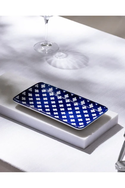 بشقاب سرو Madame Coco مدل Reve Bleu Raye Bone China