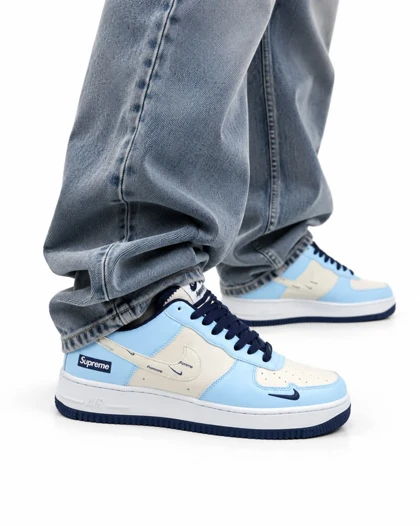 کفش کتانی مردانه مدل نایک ایرفورس کاستوم آبی کرم Nike air force