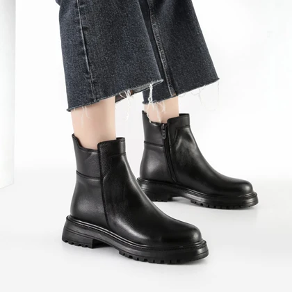 بوت و نیم بوت زنانه و دخترانه مدل بغل زیپ رنگ مشکی کد M611