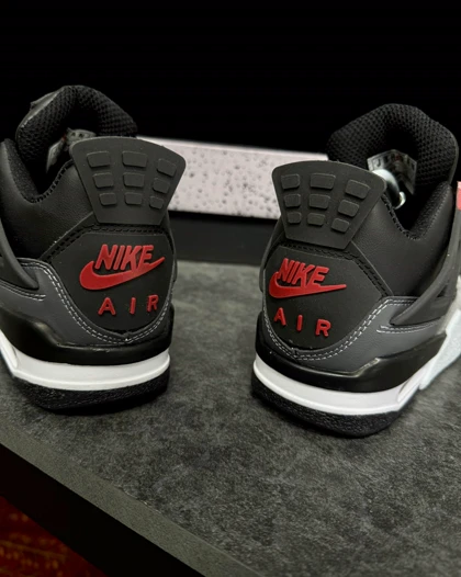 کتانی جردن فور