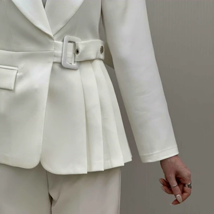 کت بغل پلیسه