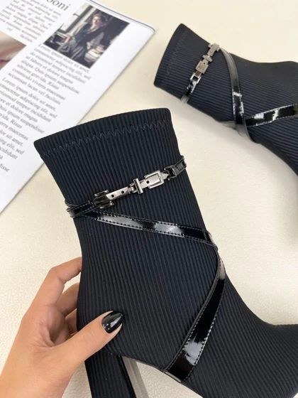نیم بوت پاشنه‌دار زنانه کبریتی بغل رکابدار زارا ZARA کد : 1699 دختر طهرونی