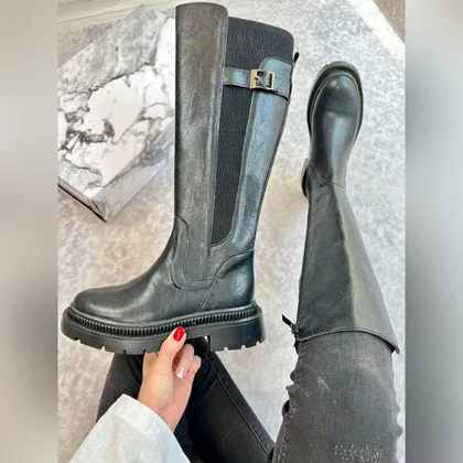 بوت‌بلند بالاسگک