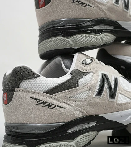 کفش کتانی کرم سفید NEW BALANCE 990