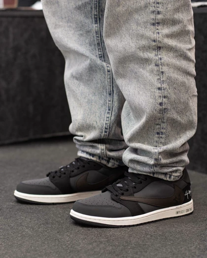 کتانی نایکی جردن وان تراویس اسکات یوتوپیا ساق کوتاه Nike Air Jordan 1 Low X Travis scott Utopia