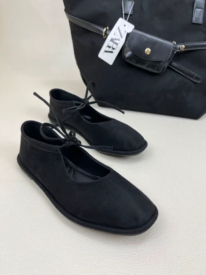 کالج زنانه عروسکی کلارک رو بند Clarks کد : 1483