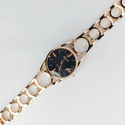 ساعت مچی زنانه مجلسی IE-LY نگین‌دار با موتور کوارتز