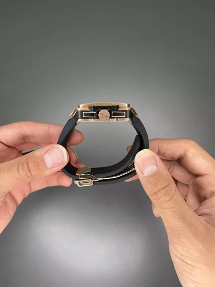 ساعت مچی اوبلو بند صفحه مربعی بند مشکی Hublot Square Bang Unico