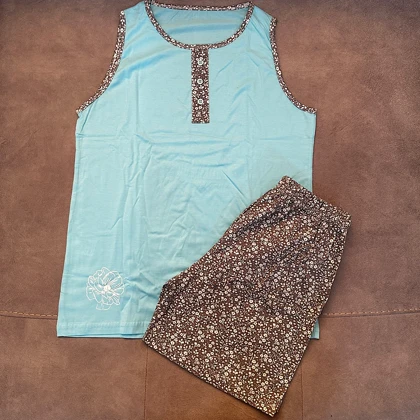 ست راحتی تاپ و شورتک