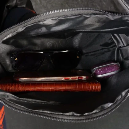 کیف دوشی زنانه بیورا مدل zf551