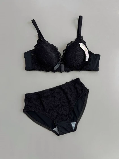 ست سوتین و شورت دانتل کد 3917