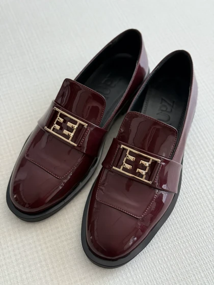 لوفر زنانه classic shoes زرشکی Outlet collection